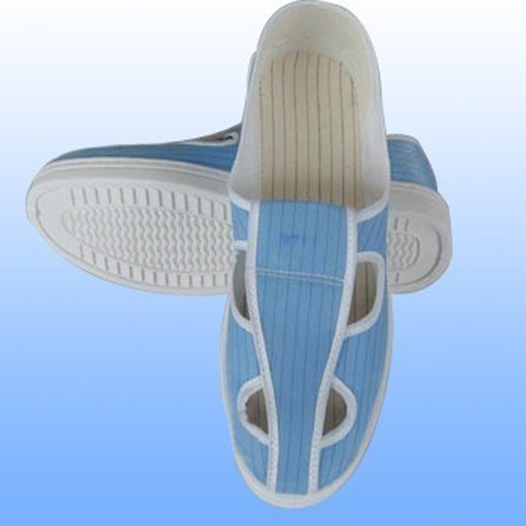 Clean shoes with four holes